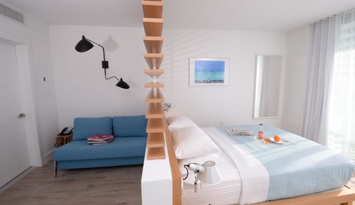 Urban 2 Bedroom Suite with Standing Balcony
