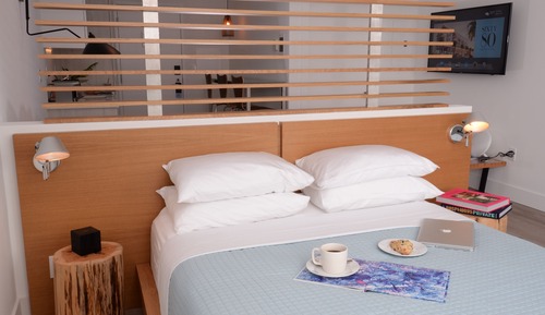 Oceanside 2 Bedroom Suite with Balcony