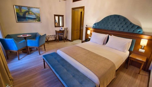 Luxury Room, Non Smoking, City View