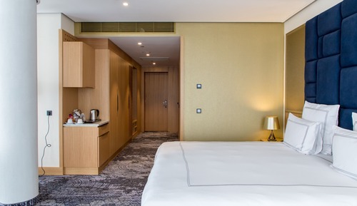Junior Suite, 1 King Bed (Panorama)