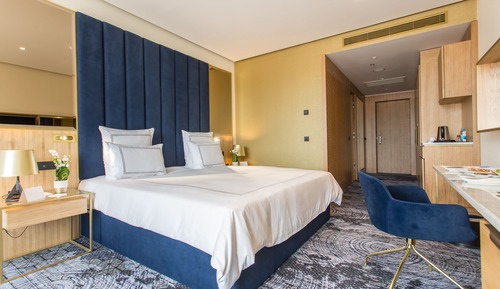 Swiss, Premier Room, 1 King Bed