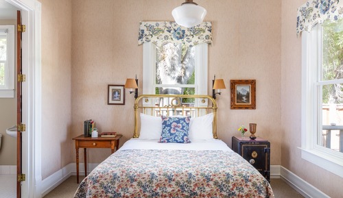 Junior Room, 1 Queen Bed, Ground Floor