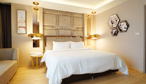 Family Suite, Bathtub