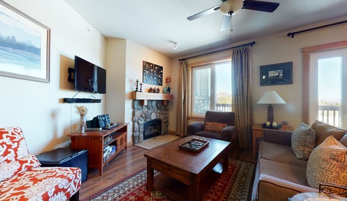 Condo, 2 Bedrooms