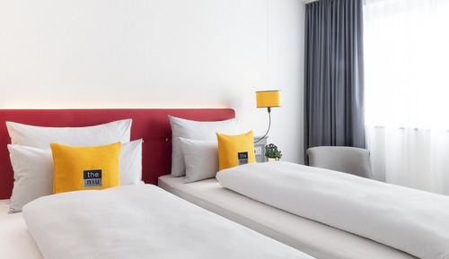 Standard Room, 1 Queen Bed, Accessible