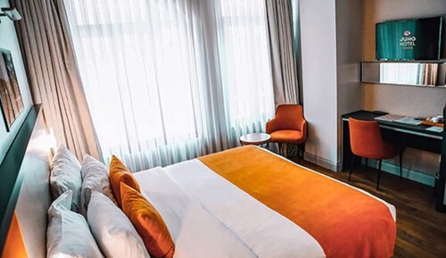 Superior Room, City View