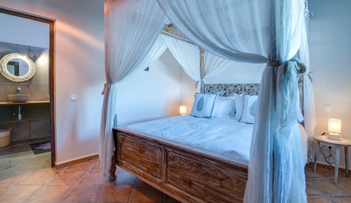 Luxury Double Room, 1 King Bed (Tanalot)