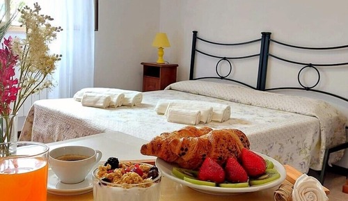 Traditional Room, 1 Queen Bed