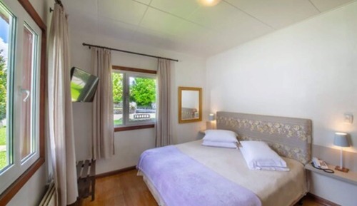 Deluxe Chalet, 2 Bedrooms, Courtyard View, Ground Floor