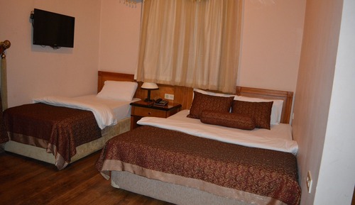 Signature Triple Room