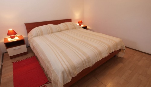 Apartment, 2 Bedrooms (1056/4396)