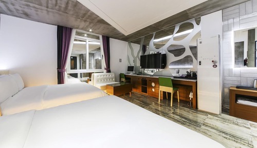 Twin Room (3rd floor)