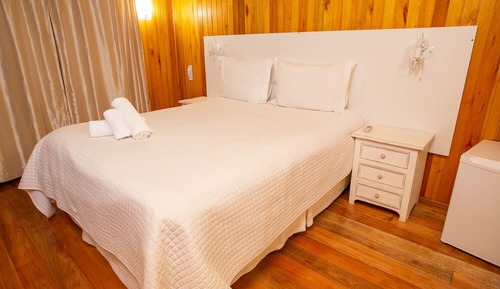 Superior Chalet, 1 Bedroom, Hot Tub, Garden View