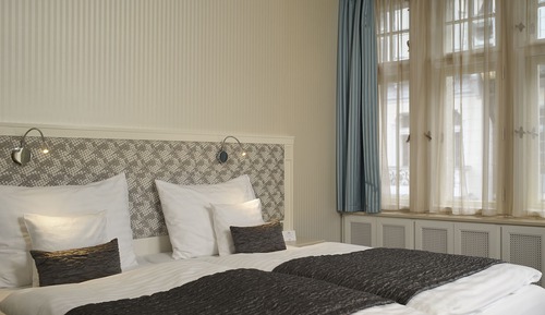 Deluxe Double or Twin Room, Balcony