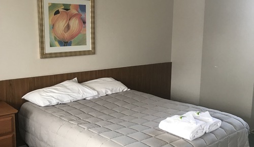 Queen Room