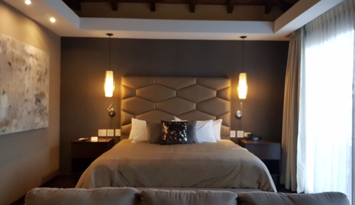 Junior Suite, 1 King Bed with Sofa bed