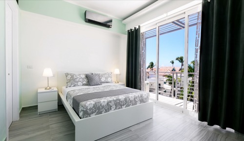 Deluxe Penthouse Ocean View - Extra Pool Access