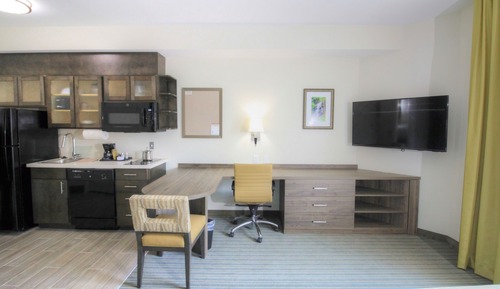 Studio Suite, 1 Queen Bed
