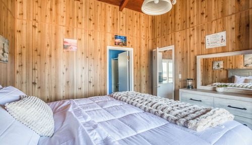 LIGHTHOUSE SUITE