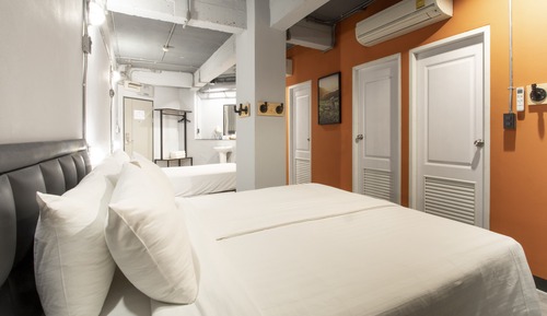 Deluxe Triple Room, No Windows