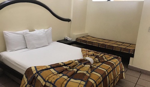 Room, Kitchenette