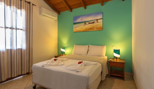 Standard Apartment, 3 Bedrooms, Pool View