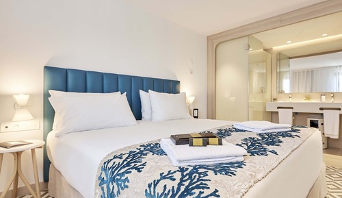 Deluxe Suite (5 adults)