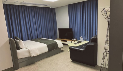Basic Double Room