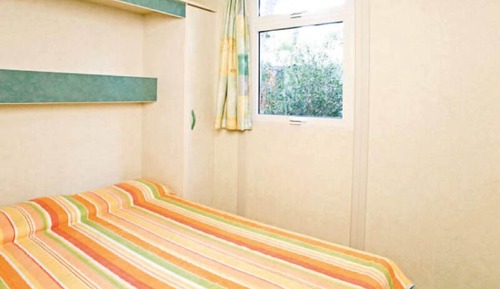 Basic Cottage (Cottage Petit Trianon)