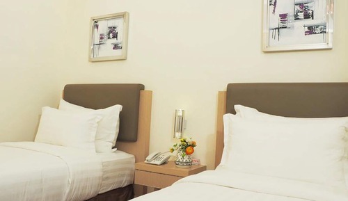 Superior Twin Room with No Window