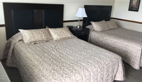 Comfort Double Room, 2 Queen Beds, Mountain View