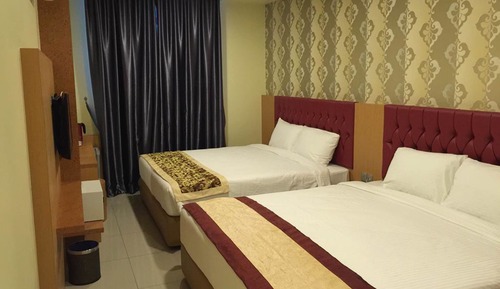 Family Suite (FSC)
