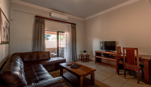 Classic Apartment, 2 Bedrooms, Balcony
