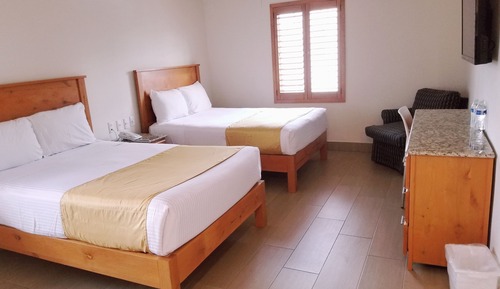 Double Room, 2 Double Beds
