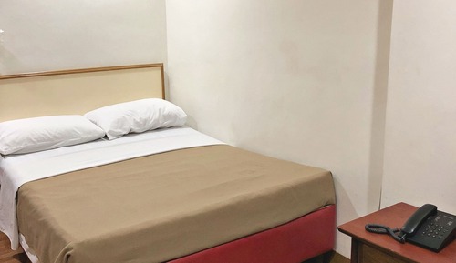 Semi Double Room
