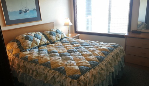 Condo, 1 Queen Bed, Kitchen (Pet Friendly)