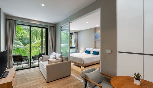 Deluxe Suite Double Pool View