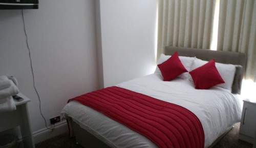 Standard Double Room (10)