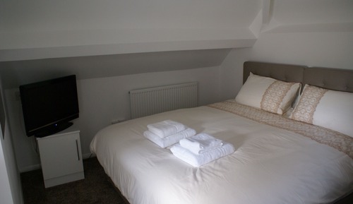 Standard Double Room (15)