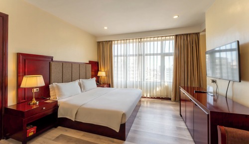 Deluxe Room King
