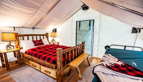 Comfort Tent, 1 Queen Bed, Mountain View