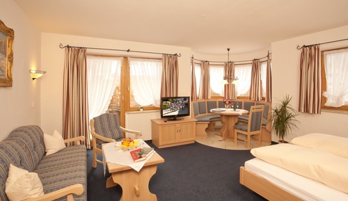 Deluxe Double Room, 1 Bedroom, Private Bathroom