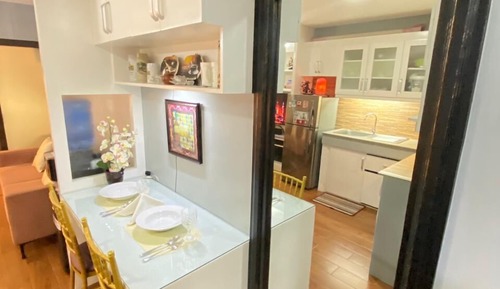 1 Bedroom Condo, Balcony