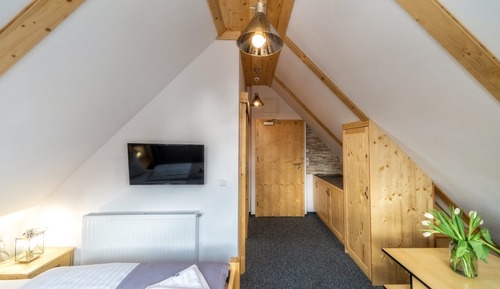Suite (with  Mountain View)