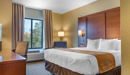 Suite, 1 King Bed, Accessible, Non Smoking