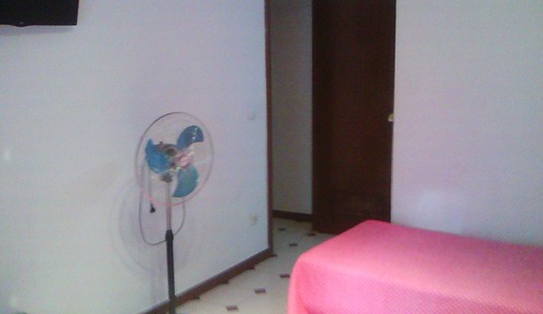Triple Room, Sink And Shower