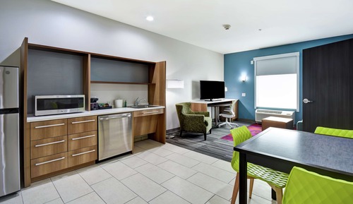 Suite, 1 King Bed, Accessible (Mobility & Hearing, Roll-in Shower)