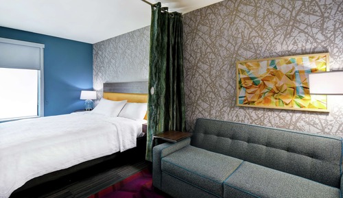 Studio, 1 King Bed, Accessible, Bathtub (Mobility & Hearing)