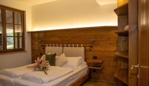 Suite, 1 Bedroom, Poolside (Suite Acquaviva)