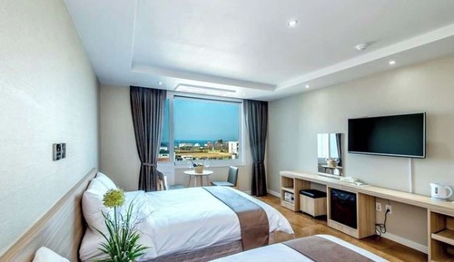 Family Twin Room